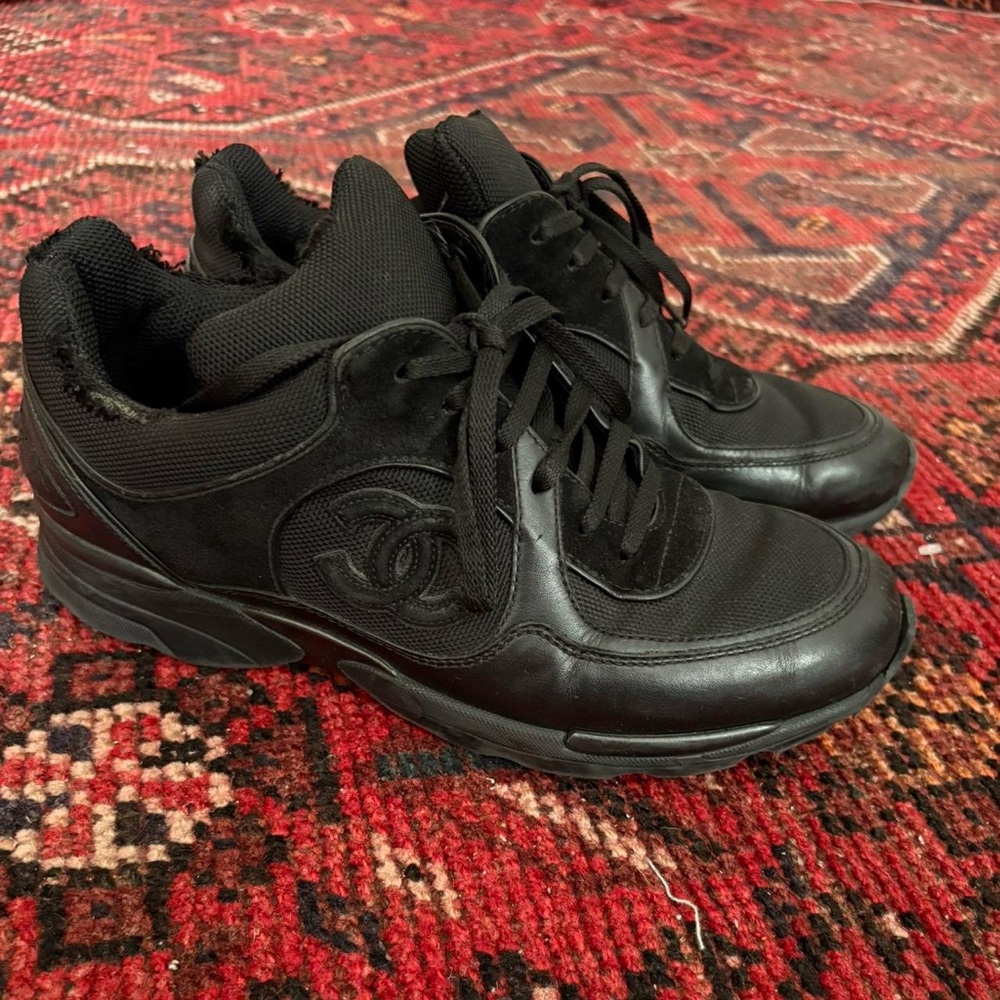 CHANEL Black Sneakers - Picture 2 of 5
